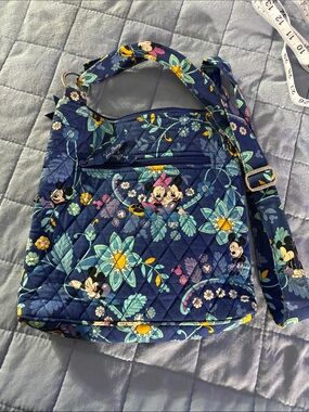 Vera Bradley Navy Floral Minnie & Mickey Crossbody Bag✨